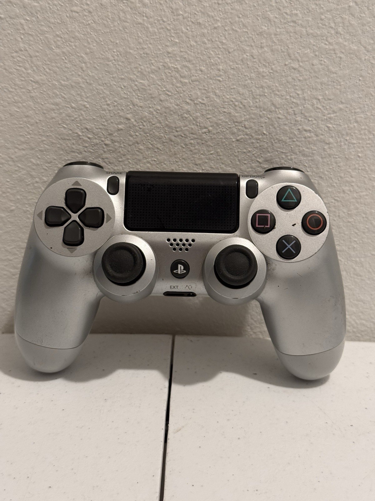 Sony PlayStation 4 PS4 DualShock 4 Wireless Controller Silver OEM
