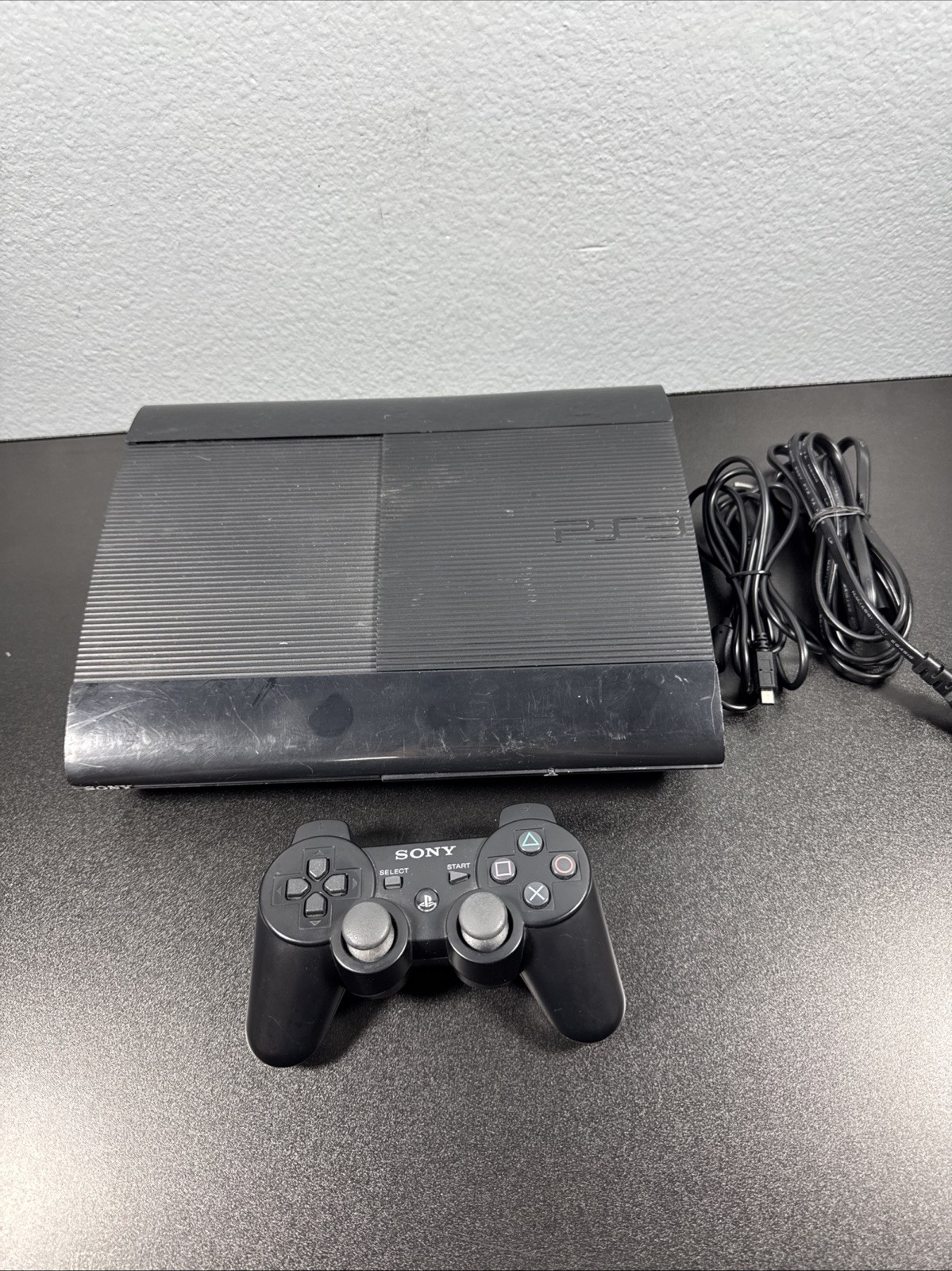 Sony PS3 Playstation 3 Super Slim 250GB Console W/ Controller Cords CECH-4001B