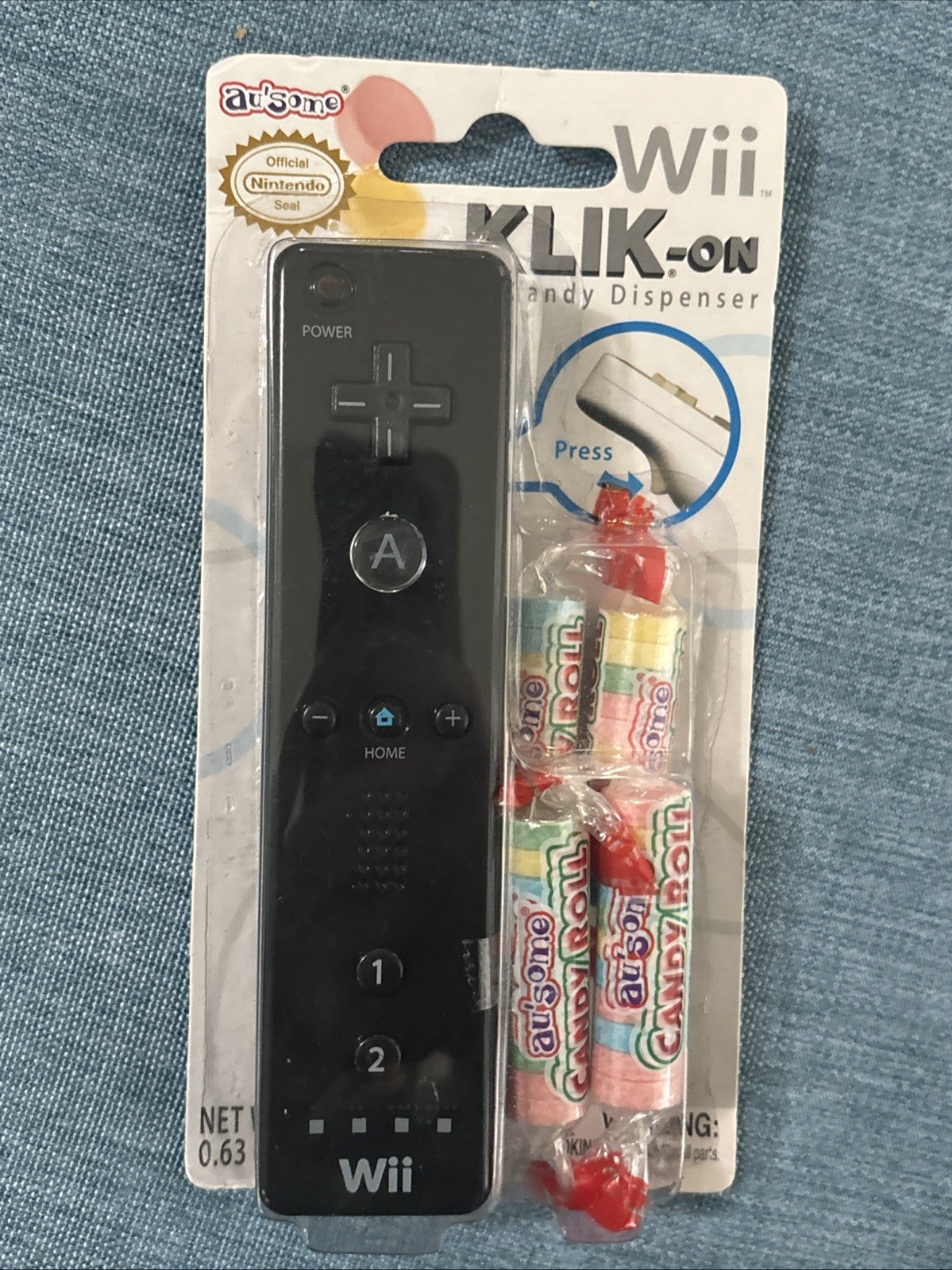 Nintendo Wii KLIK-On Candy Dispenser 2008 Wiimote Remote On Card