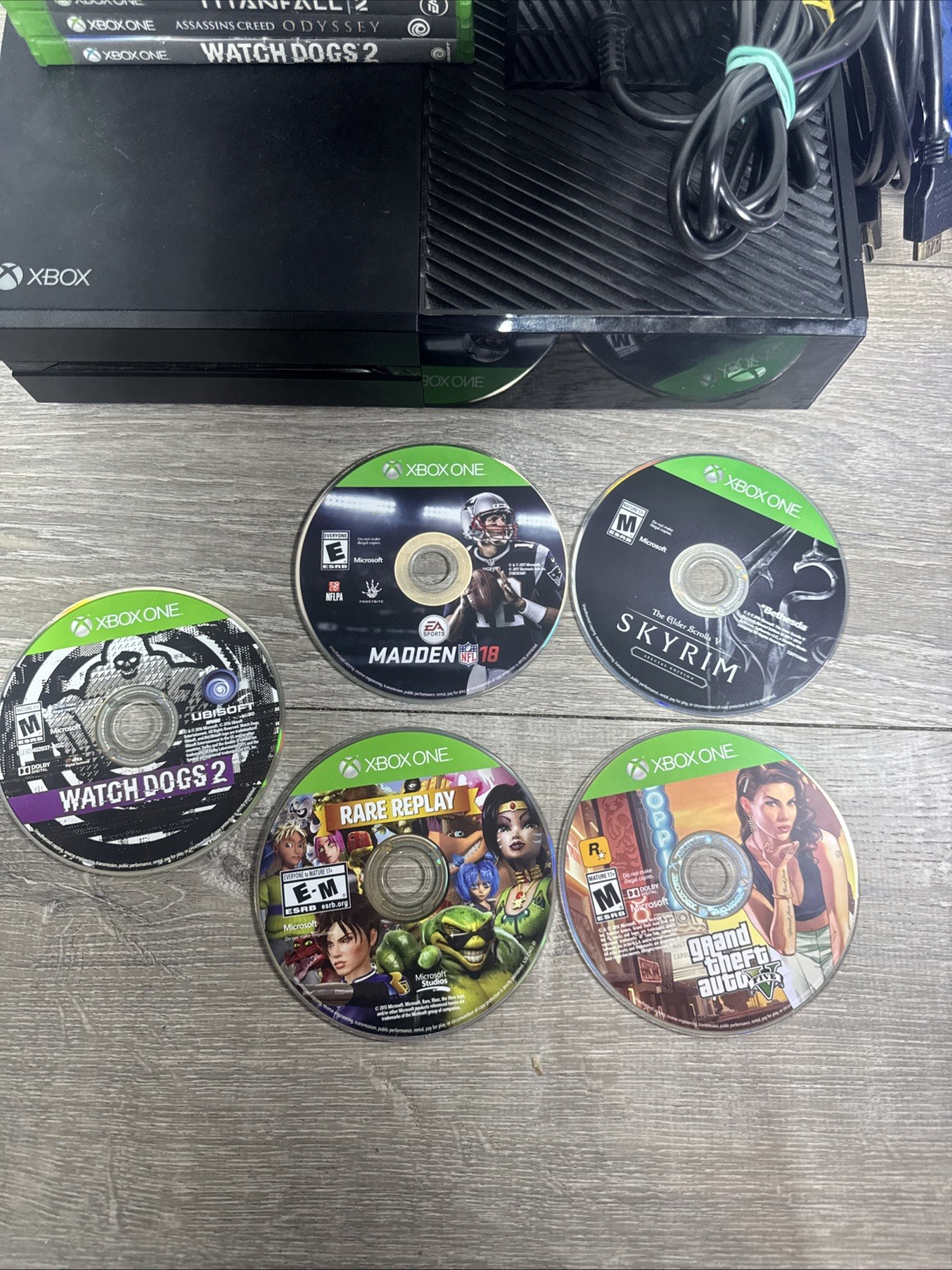 Microsoft Xbox One 500GB Console Bundle Controller 16 Games Tested Works