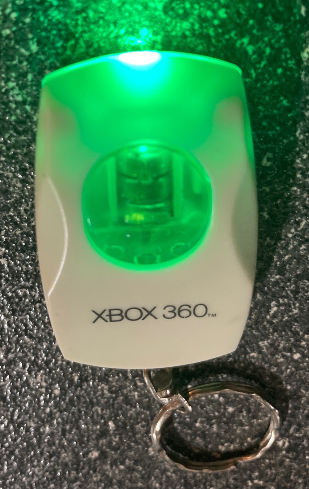 Xbox 360 Promotional Keychain Light – Lights Up Green 2007 Microsoft – Kellogg