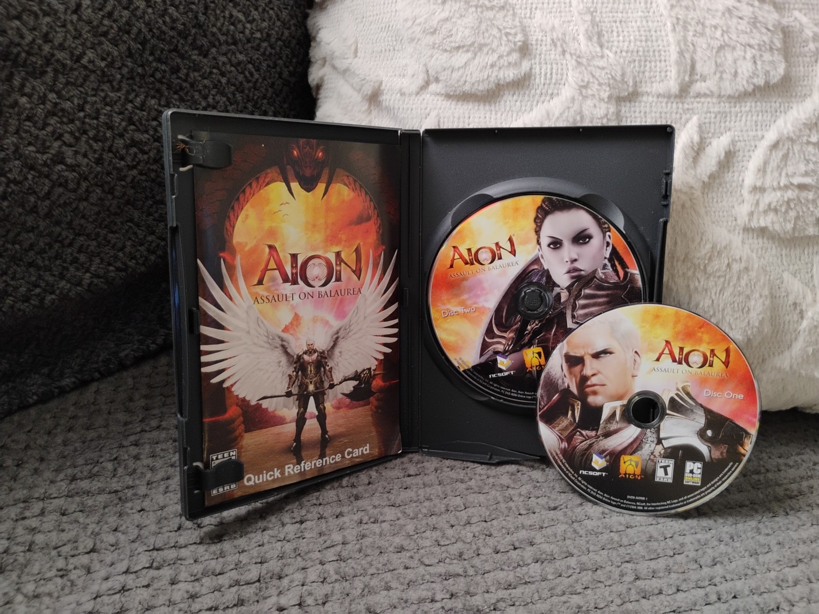PC Game Aion Assault on Balaurea 2010 Online RPG Fantasy 2 DVD /Slipcover