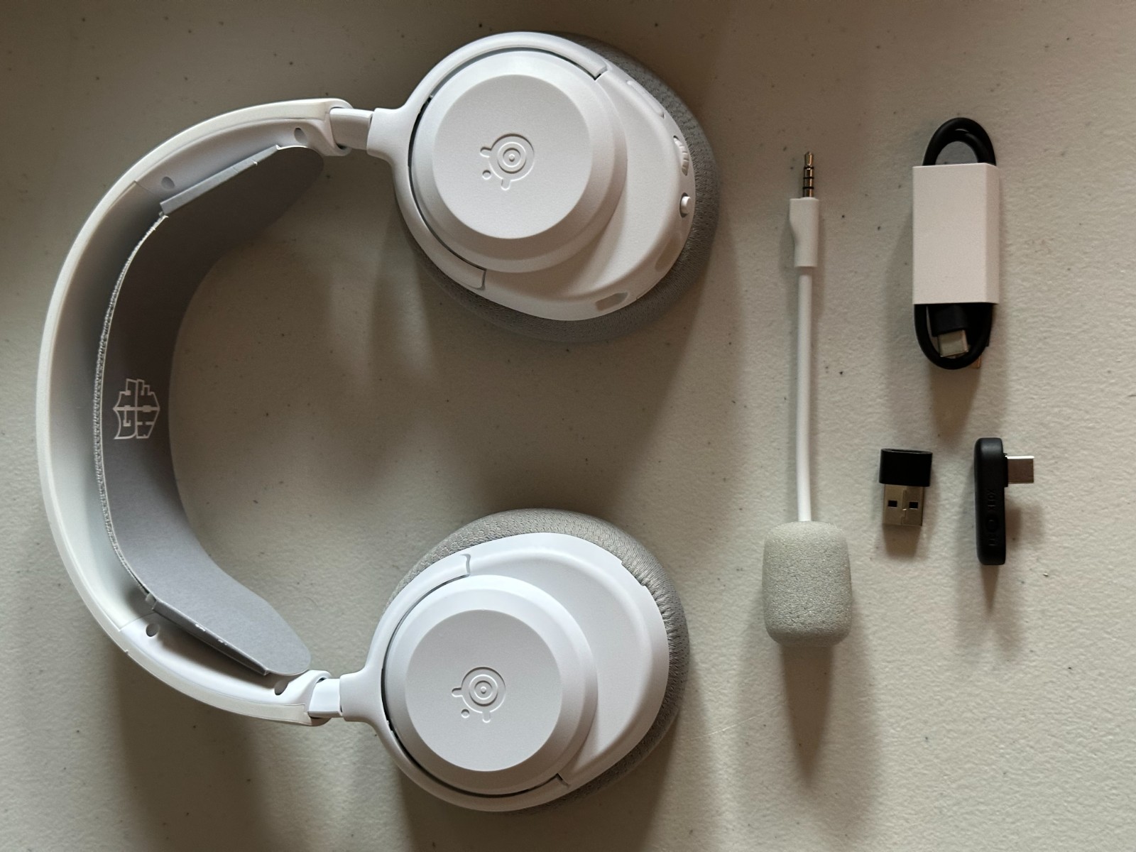 SteelSeries Arctis Nova 3X Wireless Multi-Platform Gaming Headset (White)