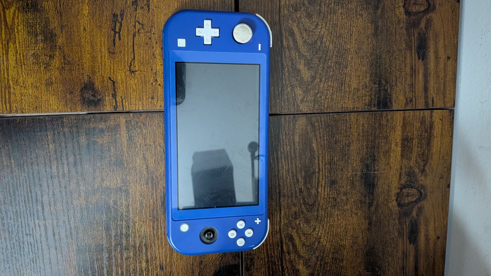 Nintendo Switch Lite Console – 32GB – Blue Indigo ONE THUMB STICK MISSING. works