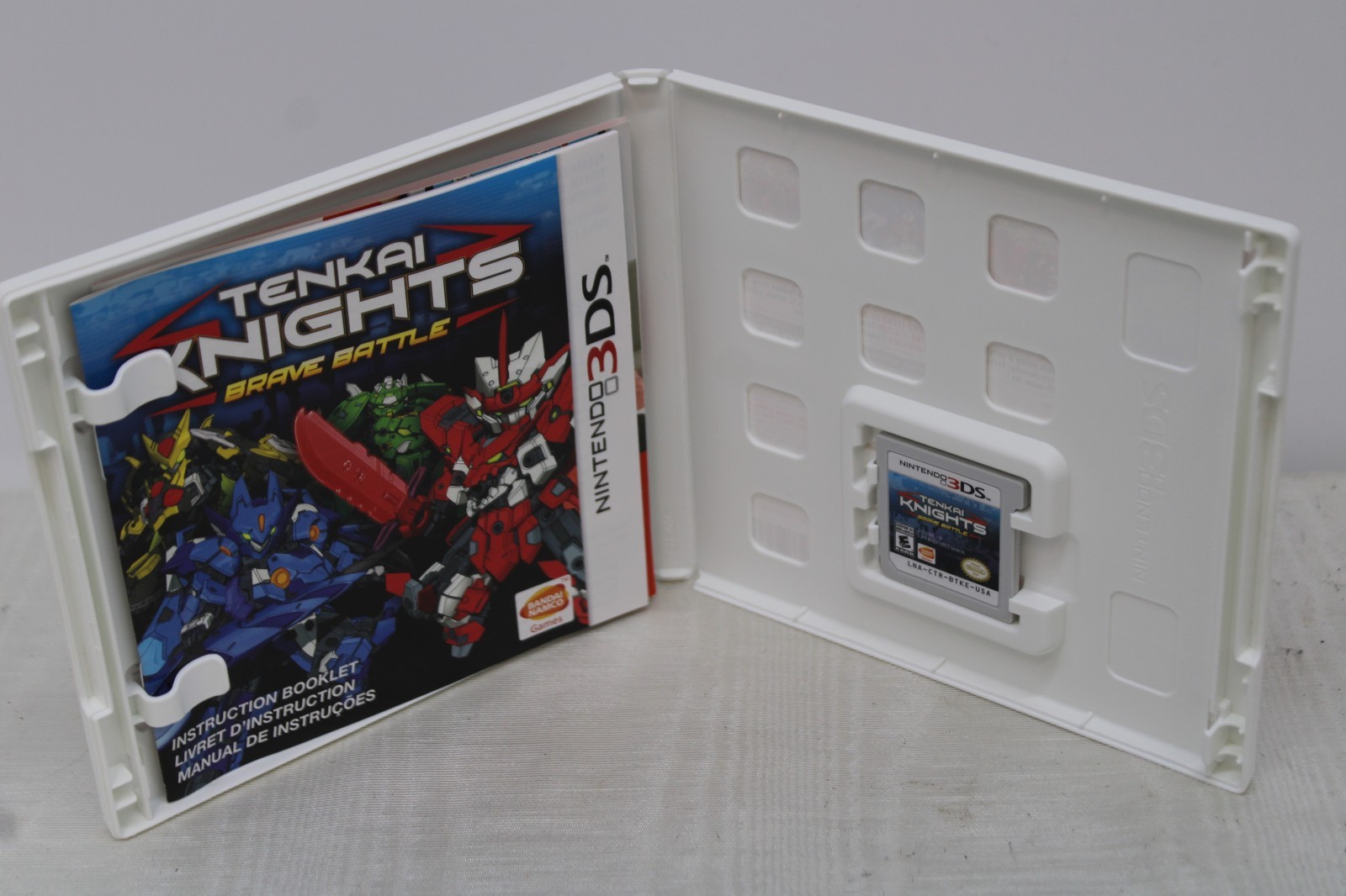 Tenkai Knights: Brave Battle (Nintendo 3DS, 2014) TESTED! Complete! FREE SHIP!