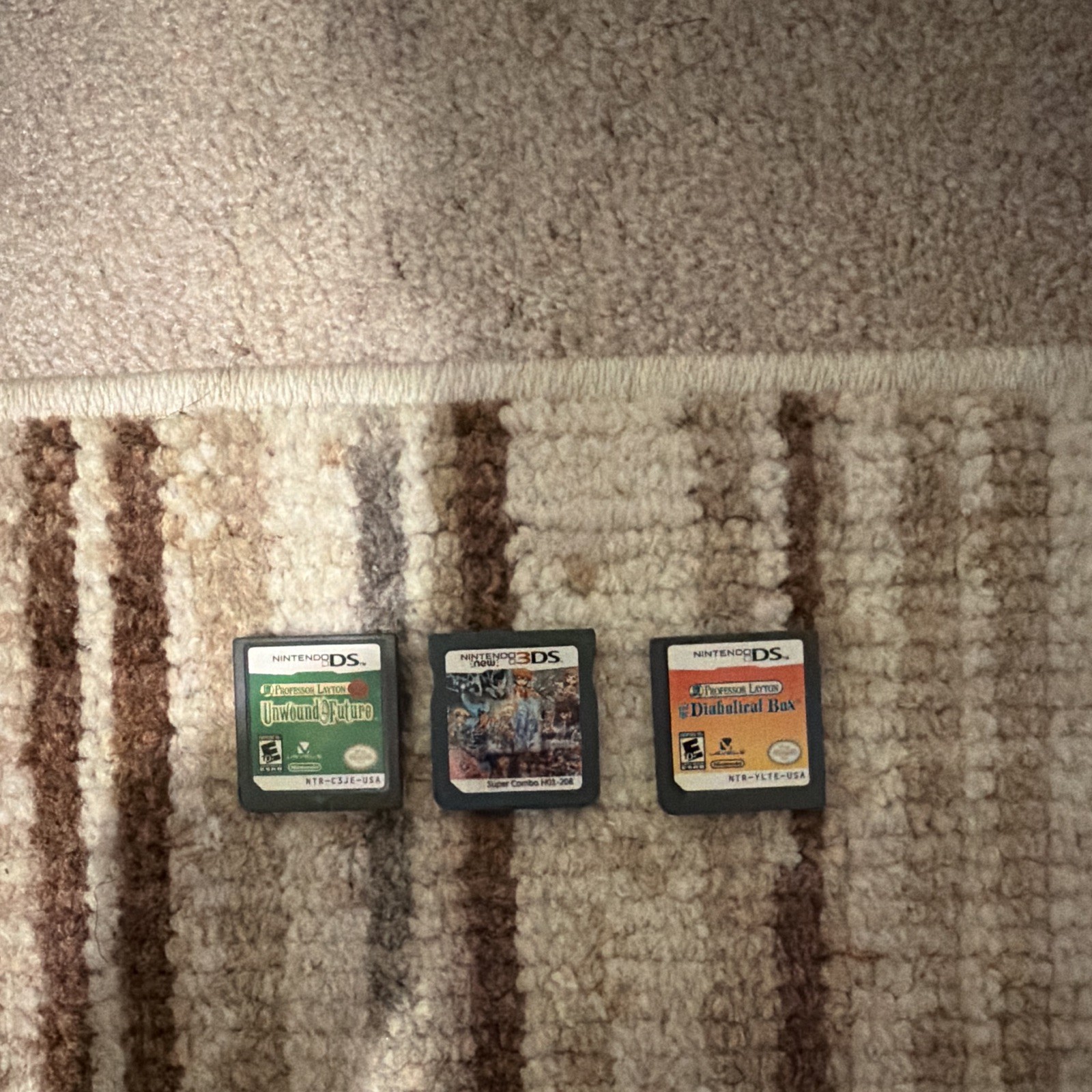 Nintendo DS/3DS 3-Game Lot w/ Carrying Case Professor Layton NTR-C3JE-USA