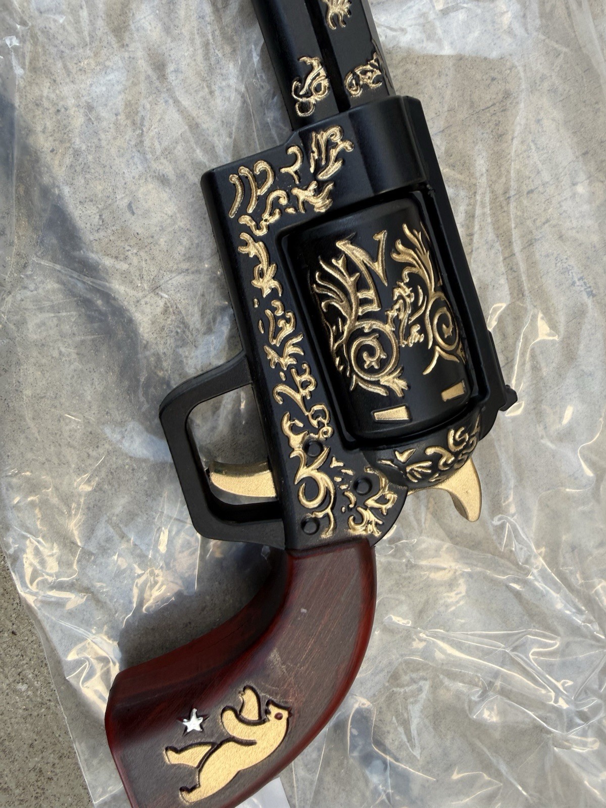 Ranger Sequoia Revolver Pistol Replica Toy Made Of Foam Video Games Full Size
