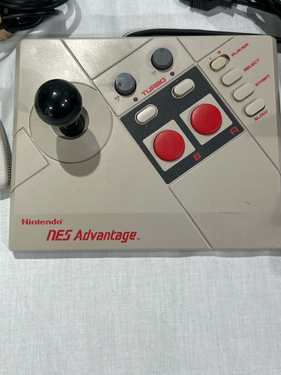 Nintendo NES Advantage Arcade Joystick NES-026 + NES MAX Turbo Contr (NJL028968)