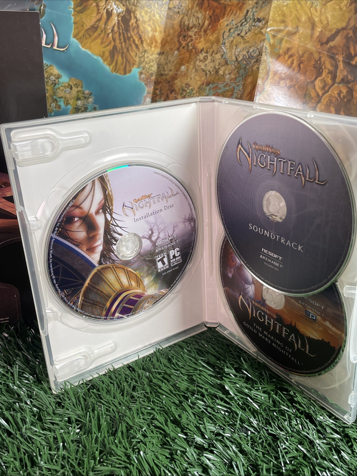 Guild Wars: Nightfall – Collector’s Edition (PC CD-ROM) Complete Set, Great Cond