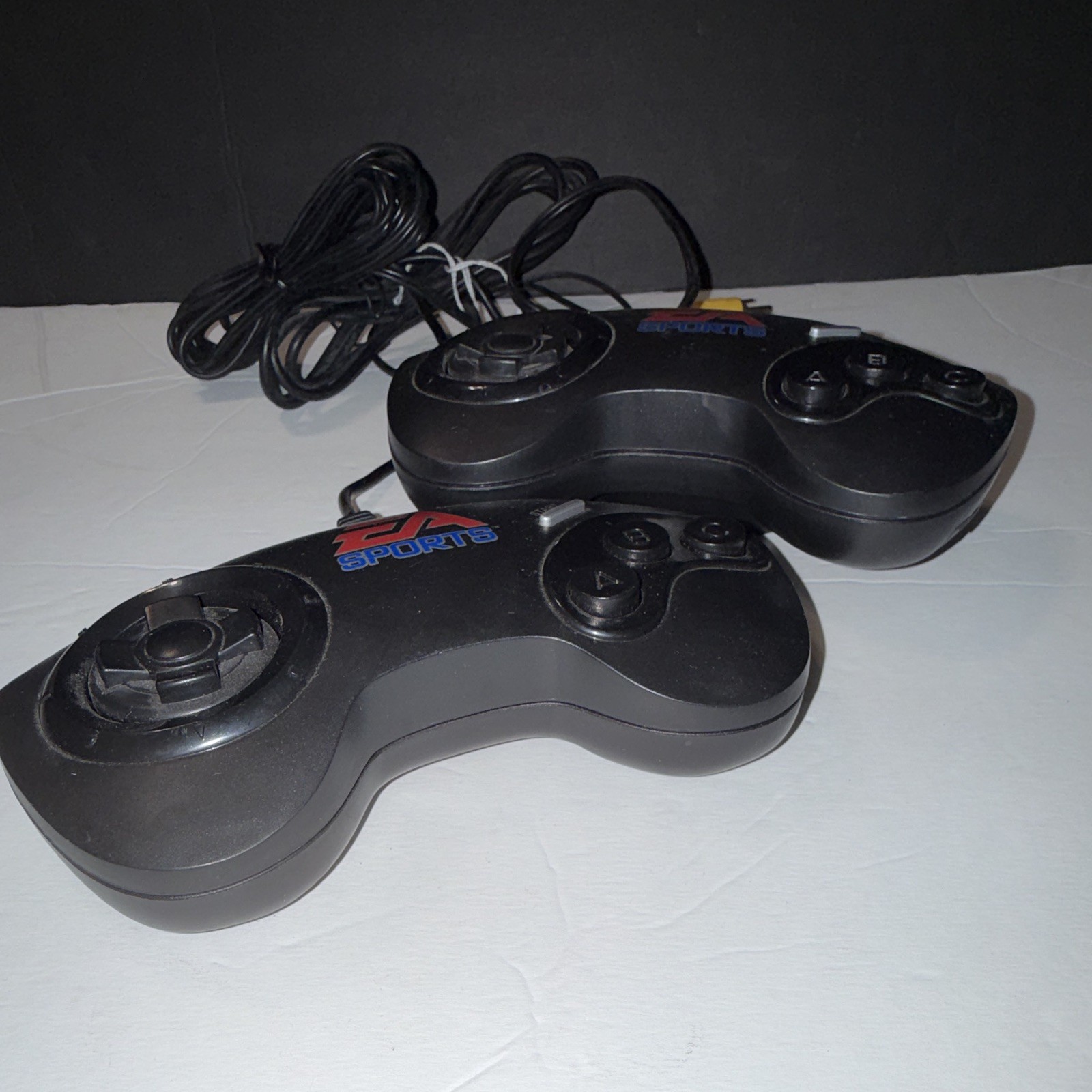 EA Sports Sega Genesis Wired Turbo Controller Gamepad Lot 2 Black 1-4ft