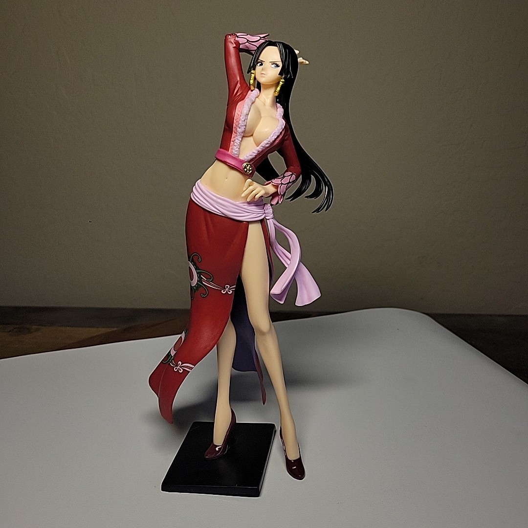One Piece Boa Hancock Figure Glitter & Glamours Ver A Red Banpresto A Color Priz