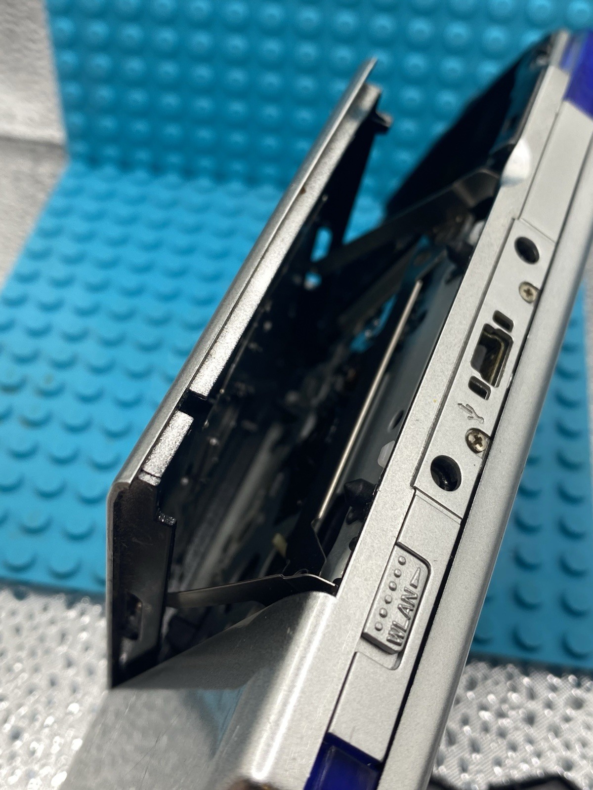 PlayStation PSP-2006 Silver No Battery Turns On Does Not Read Disk For Parts