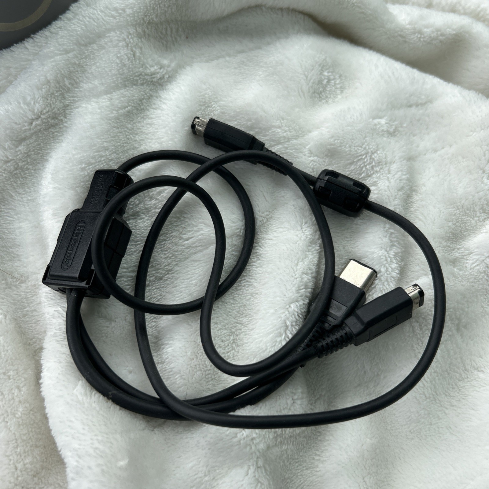 MGB-010 Universal Link Cable Nintendo Game Boy Accessory Genuine OEM Free Ship