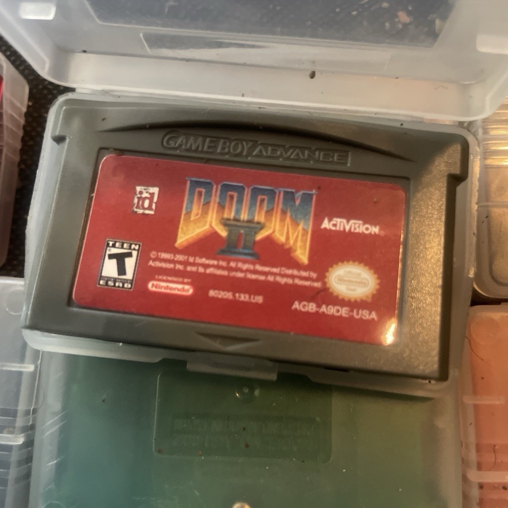 Doom II – Nintendo Game Boy Advance Activision T-Teen NTSC-U/C Doom Series