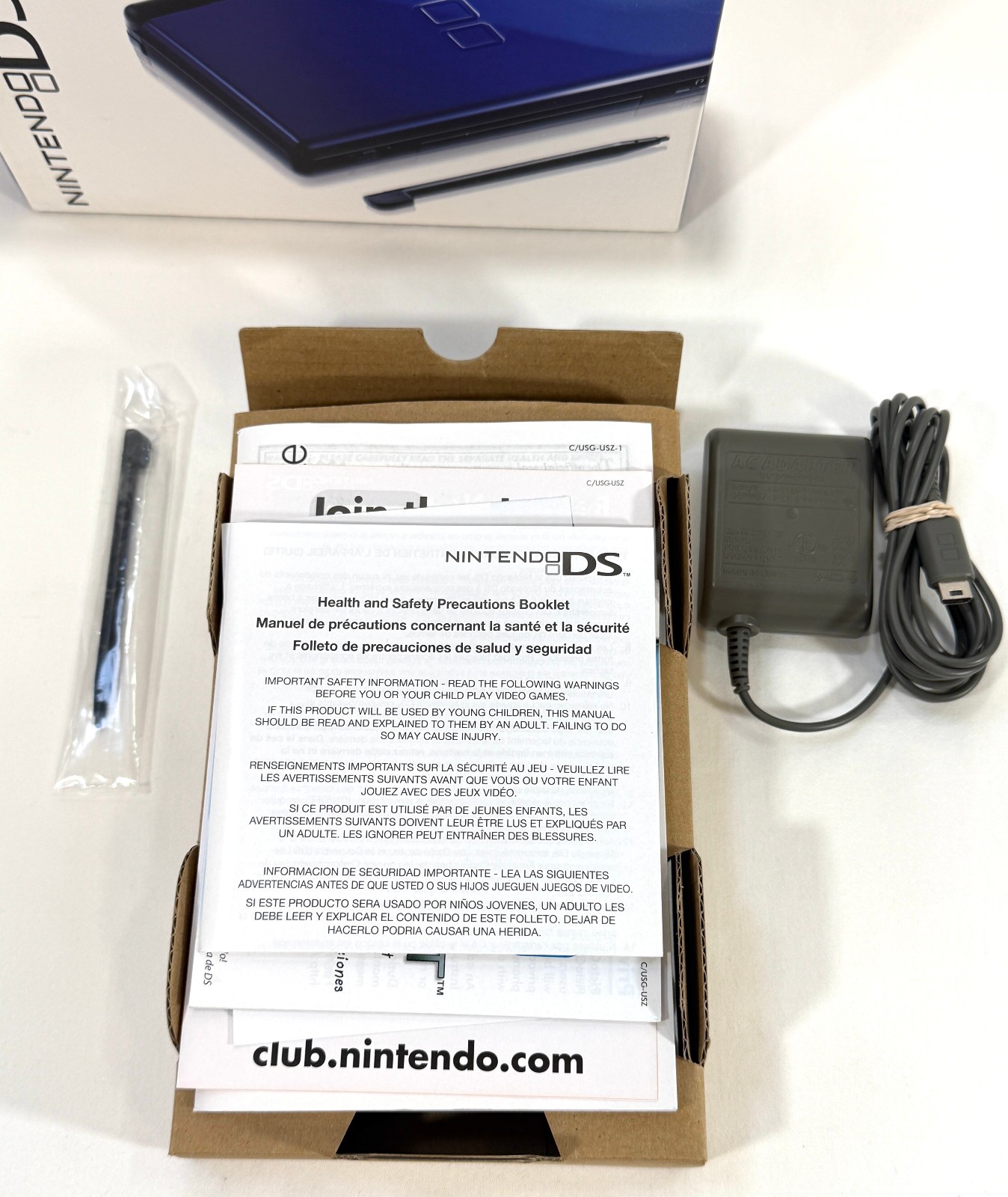 Nintendo DS Lite Handheld System Cobalt/Black USG-001 CIB *Complete in Box*