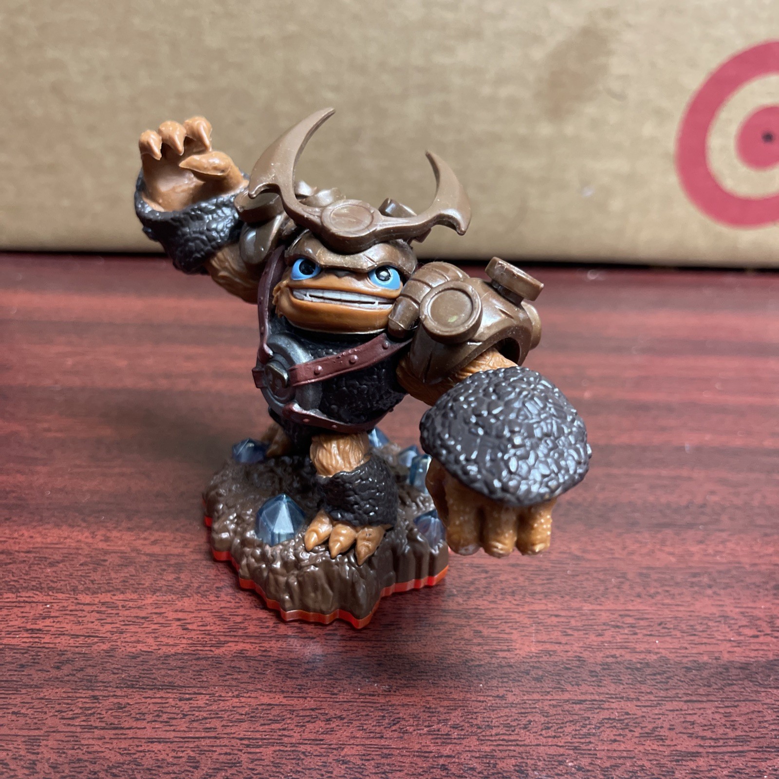 Skylanders Wallop Character Figure Spyro Series – Works, but missing hammer