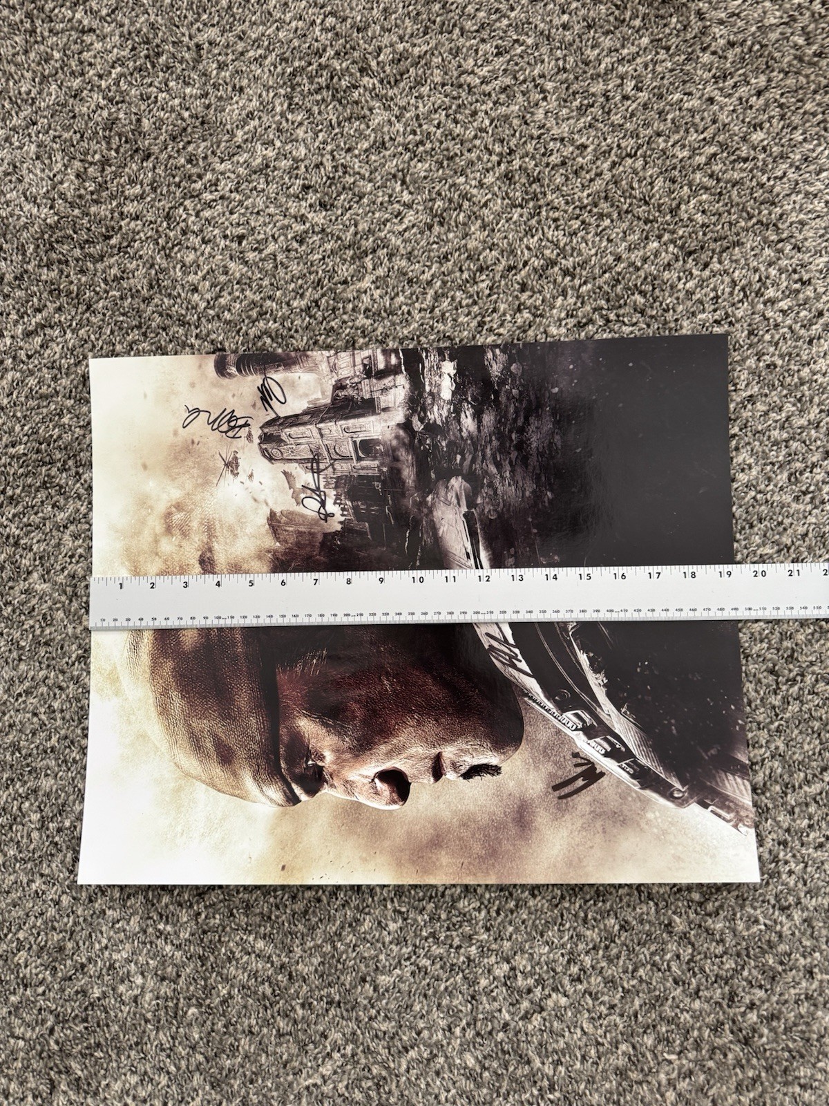 Gears Of War Marcus Fenix Signed Glossy Poster SDCC 2015 SIGNED RARE