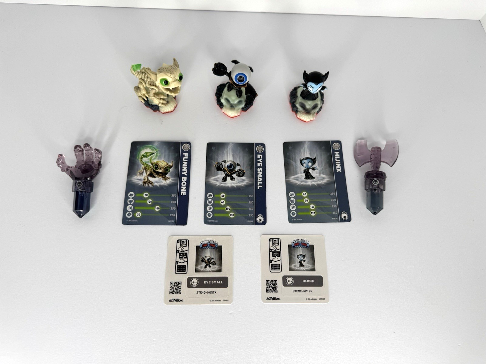 Skylanders Trap Team Undead – Hijinx, Eye Small, Funny Bone + Axe and Hand Traps
