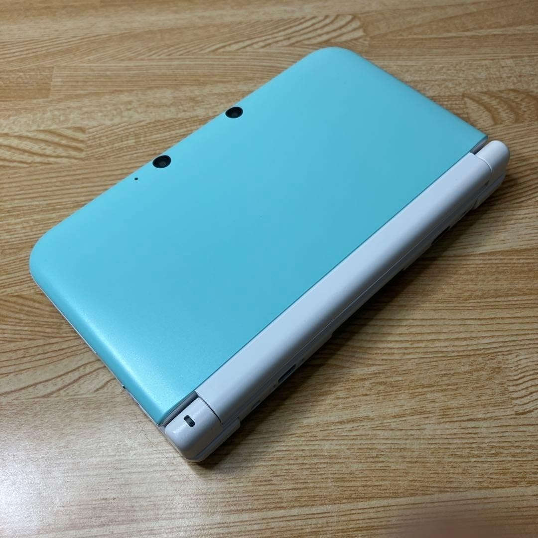 Nintendo new 3DS LL Console Light Blue Color JAPANESE Language