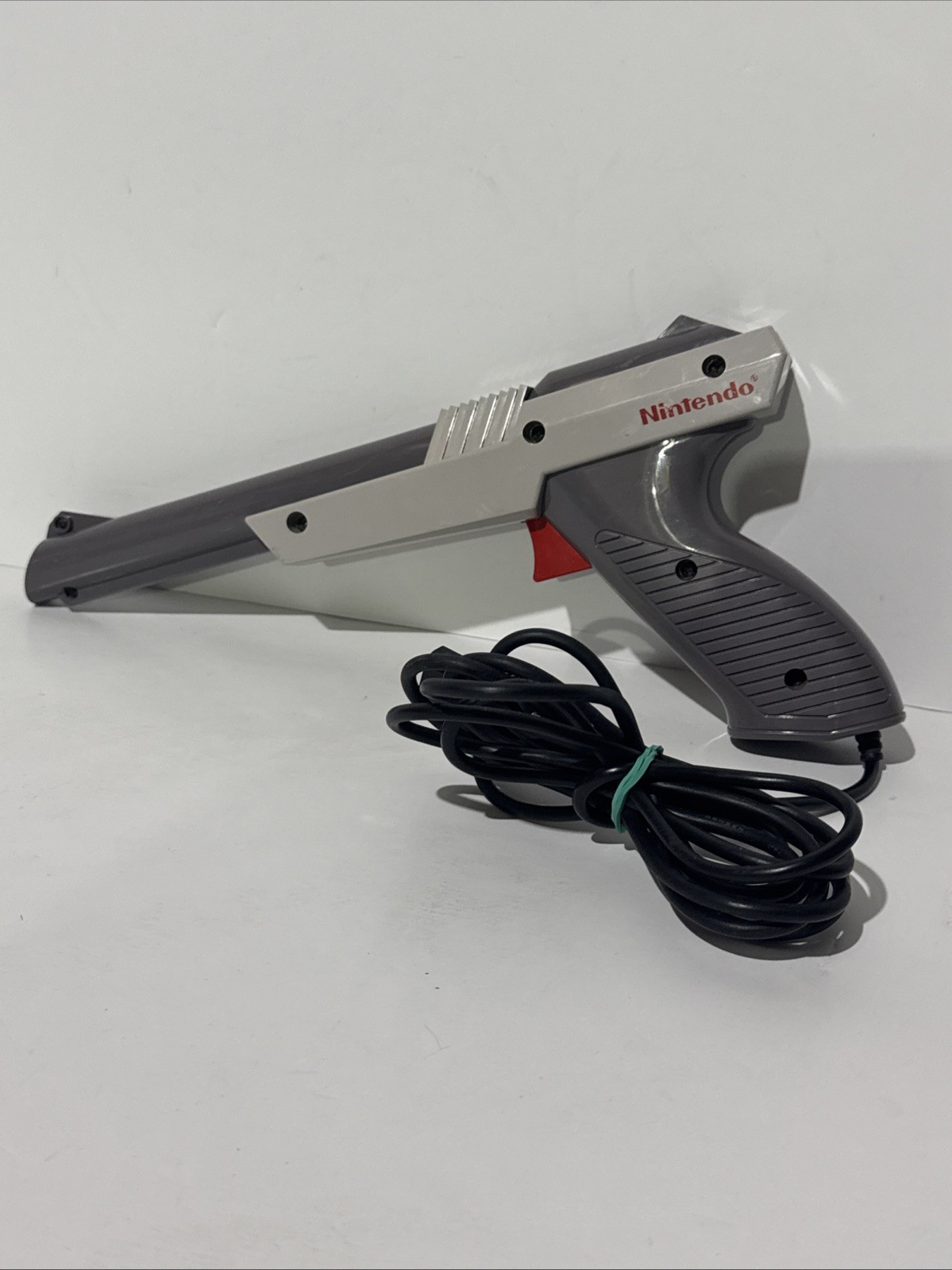 NES Nintendo Action Set – Controllers Zapper Cords Super Mario Duck Hunt Game