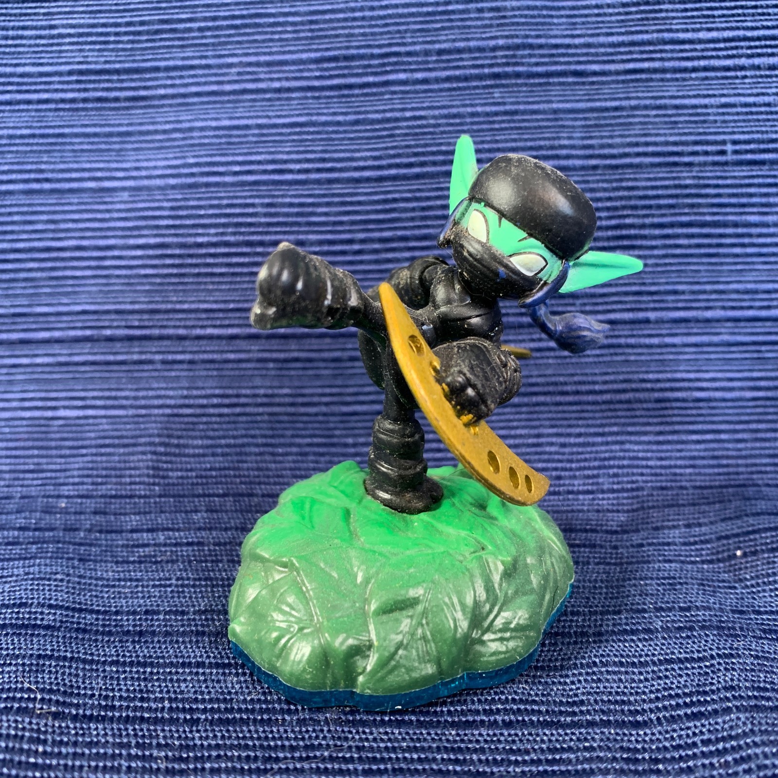 Skylanders Swap Force Figure Lot w/ Wii Game Phantom Cynder Scorp Rip Tide more