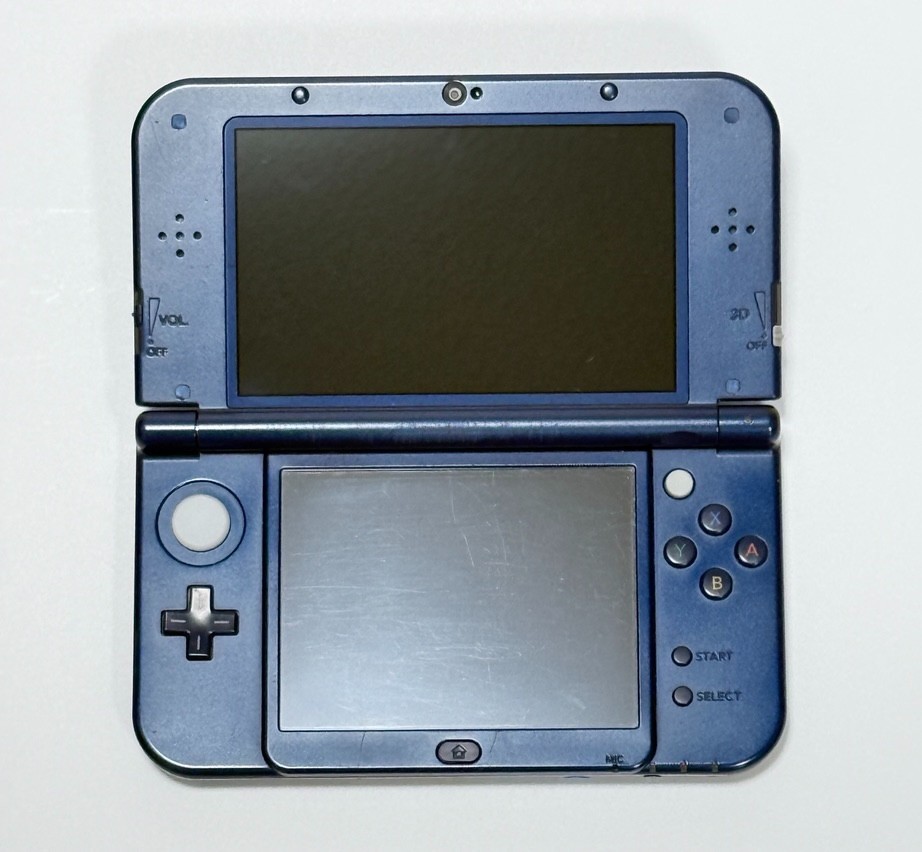 New Nintendo 3DS LL Metallic Blue Console CIB + Mario Kart 7 Smash 3D Land Maker