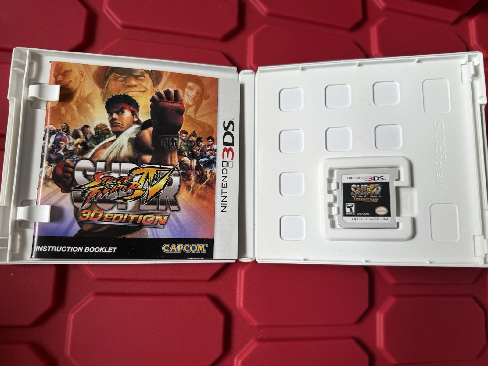 Super Street Fighter IV 3D Edition – Nintendo 3DS Used w/Original Case & Manual