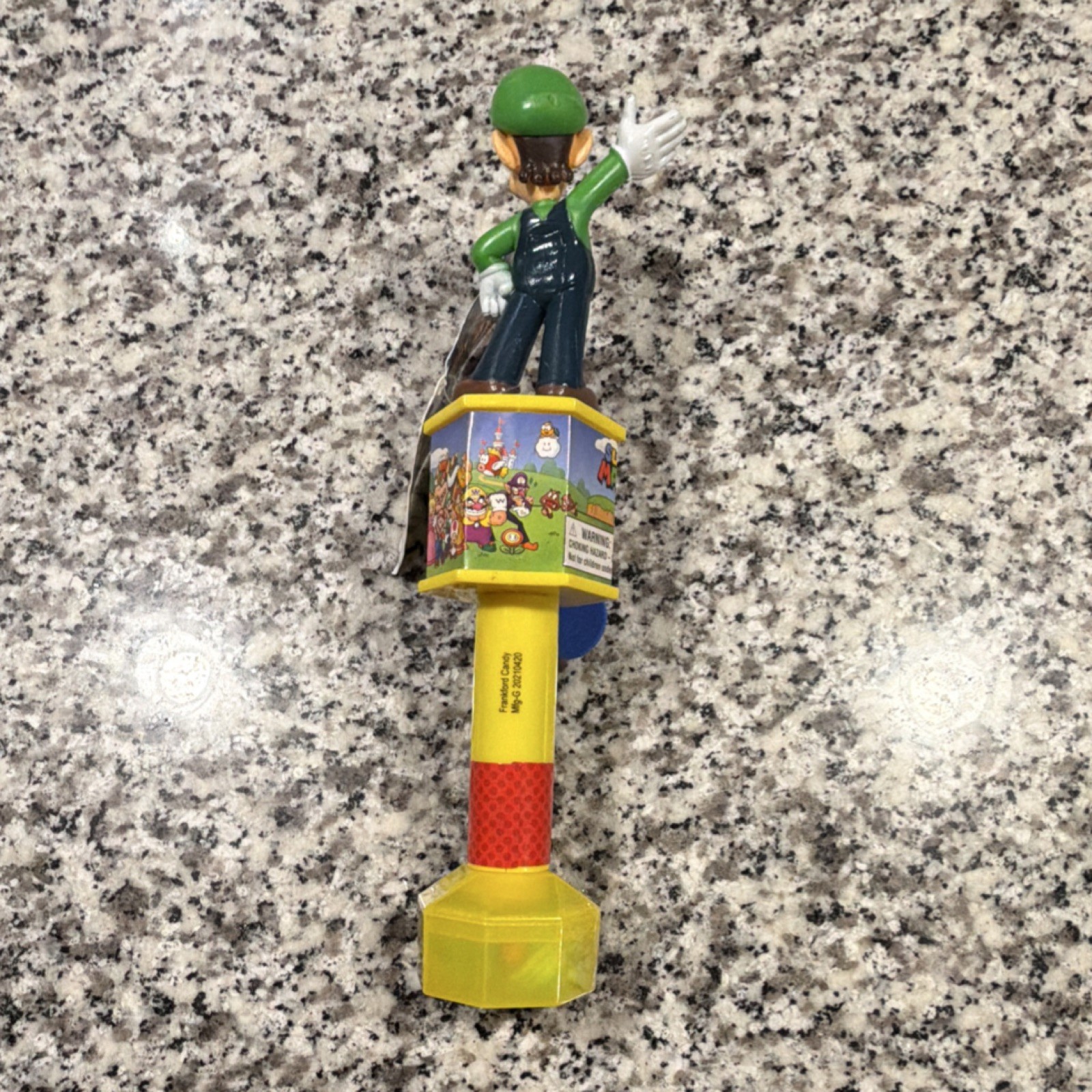 Frankford Super Mario Fan with Candy Luigi Mario Yoshi Battery Powered 2020