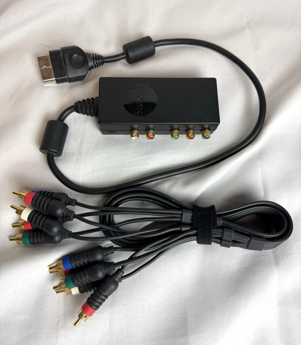 Microsoft Xbox HD AV Pack Component Video Adapter & Matching Component Cables