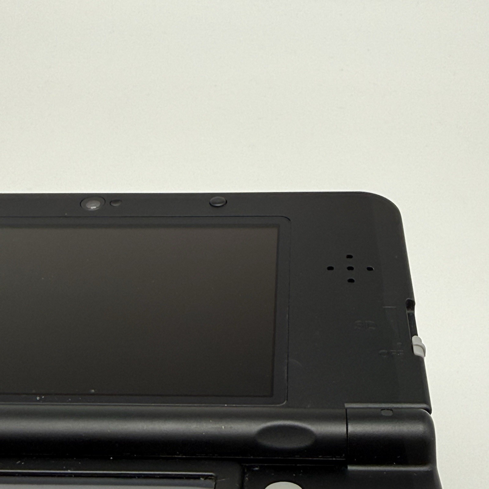 “new” Nintendo 3DS Super Mario Black Special Edition Console w/Charger – Tested