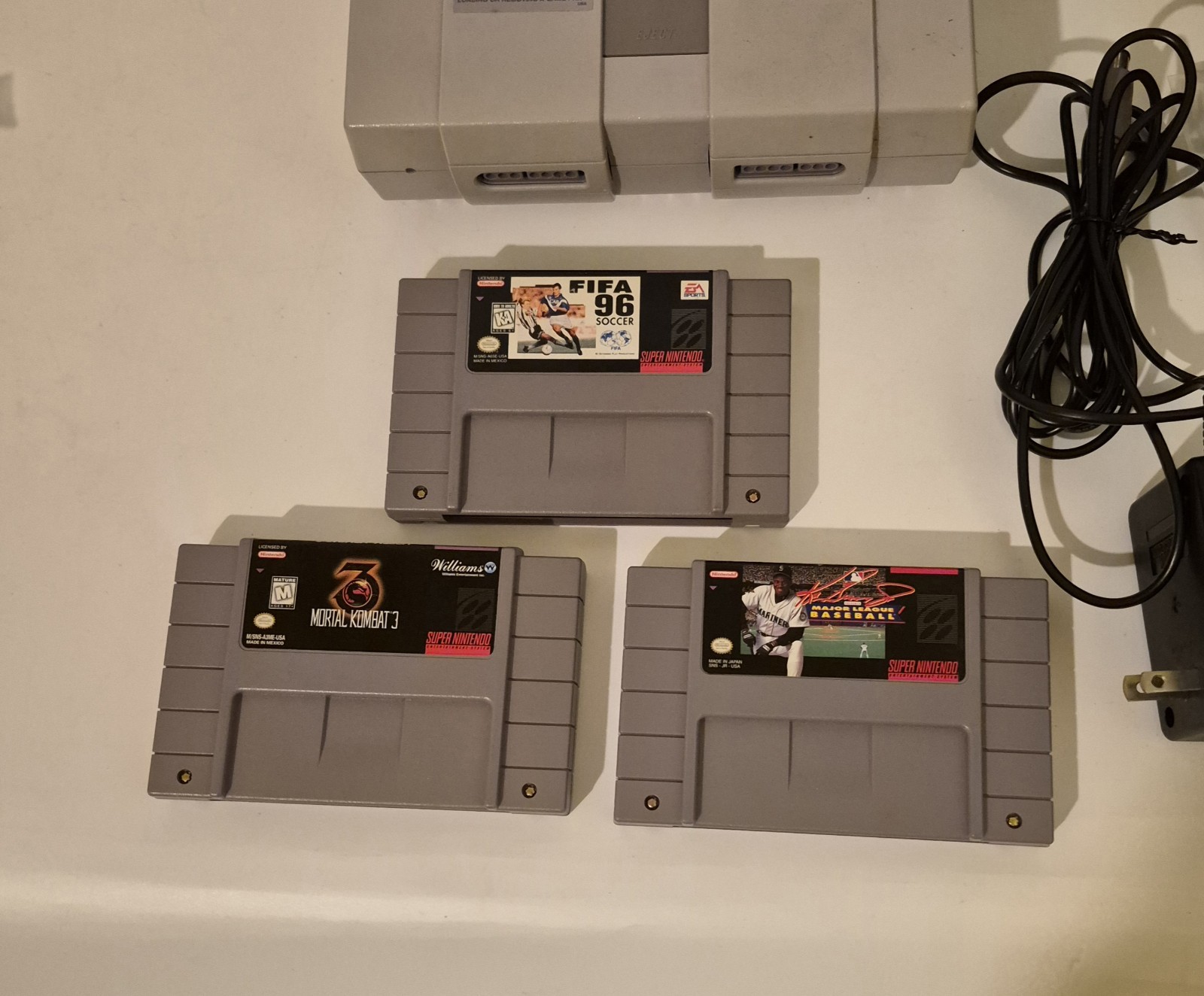 Super Nintendo SNES Console Bundle w/ 2 New Controllers & 3 games WORKING