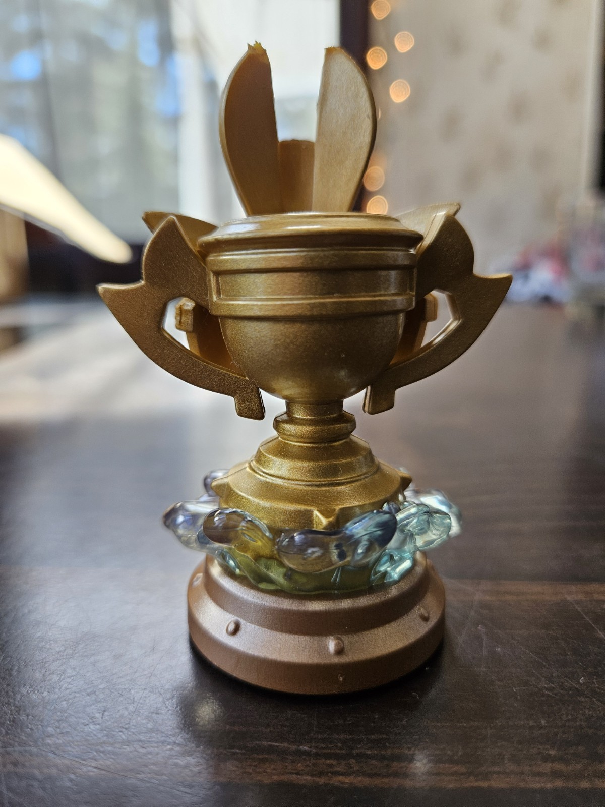 Skylanders Superchargers Golden Queen Sea Trophy Figure