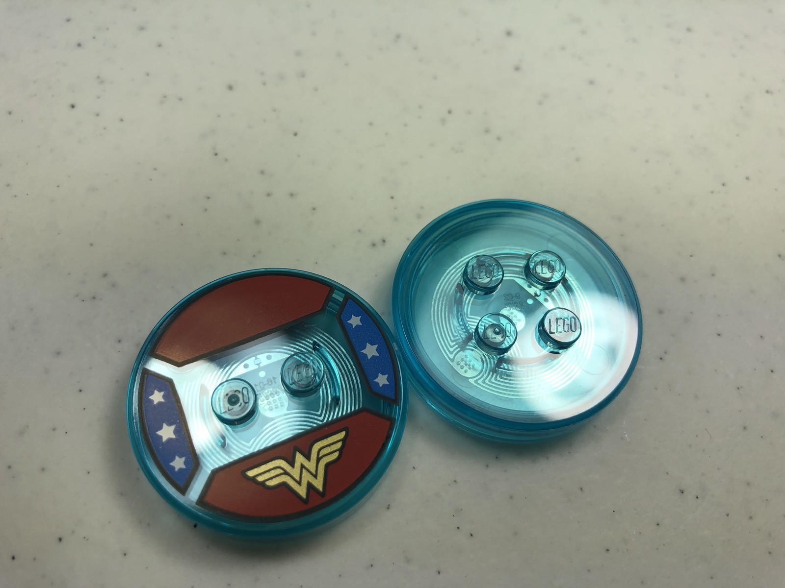 New LEGO Wonder Woman Dimensions Fun Pack Game Discs Player Toy Tags (x2)