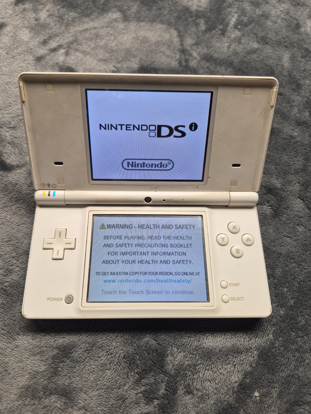 Nintendo DSi Console White w/ Charger & Mario & Luigi Game TESTED