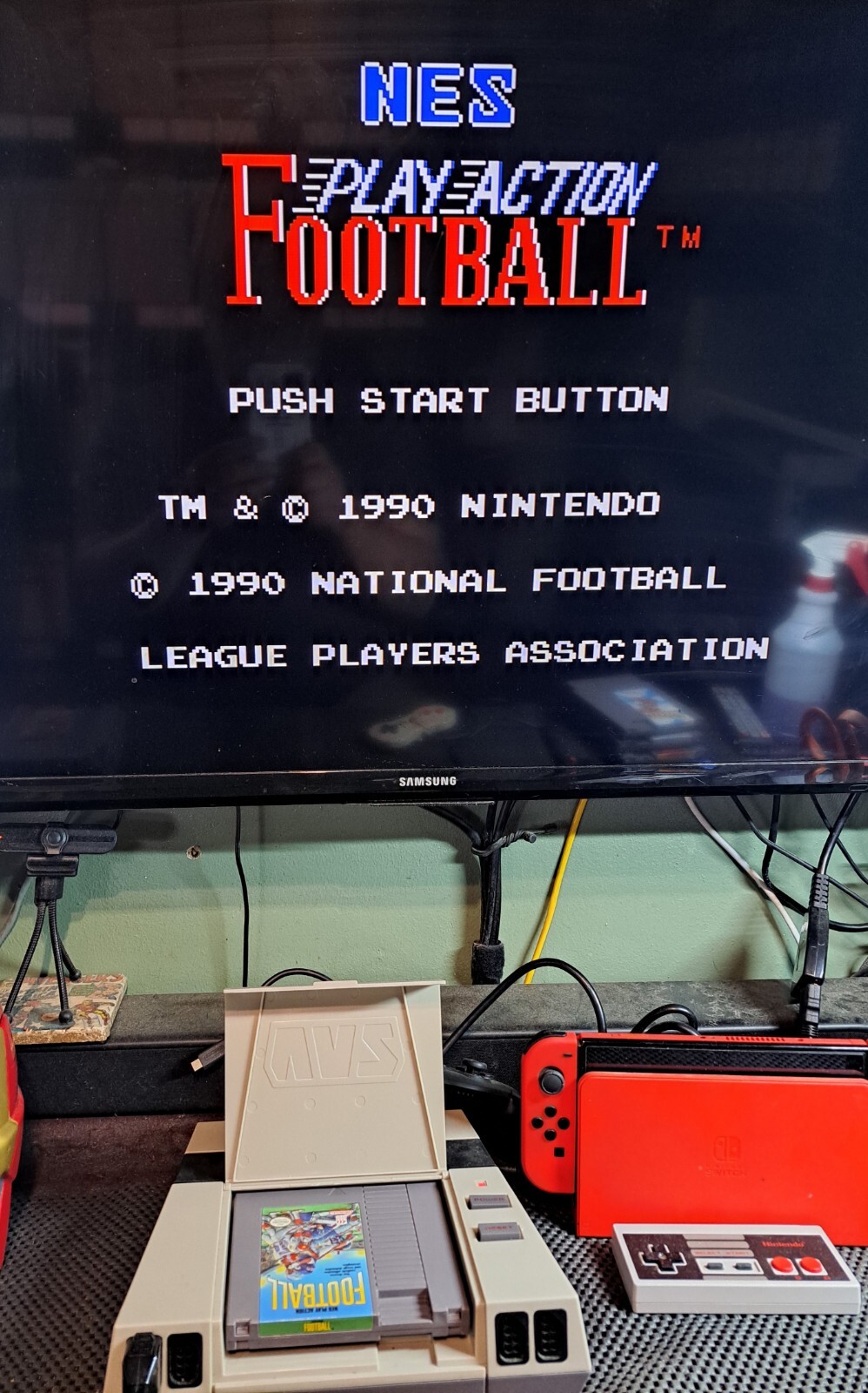 NES Play Action Football Nintendo Entertainment System Cleaned & Tested Working