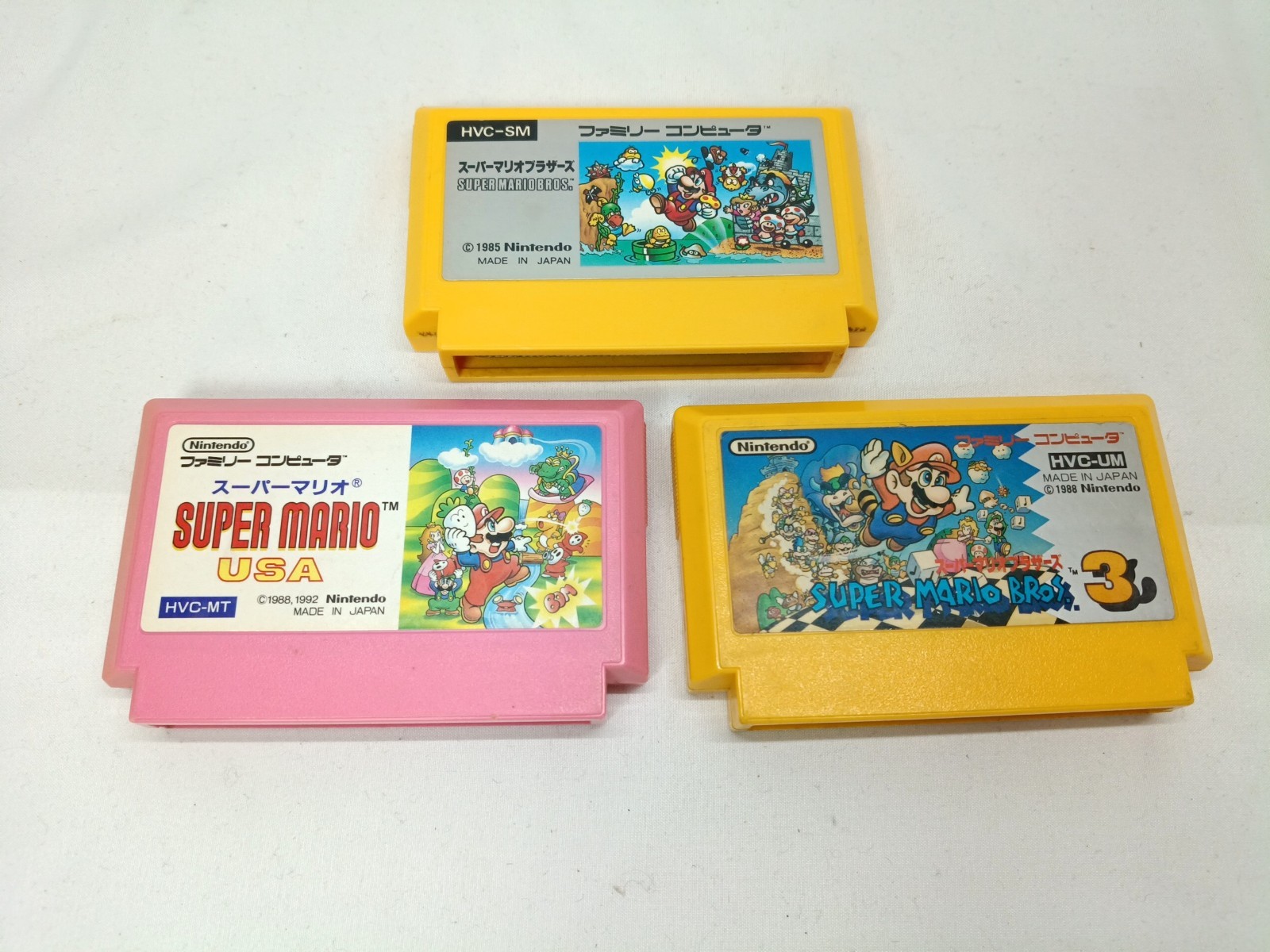 Nintendo AV Famicom Console +Super Mario 1,2,3 (USA) New Famicom NTSC-J Tested