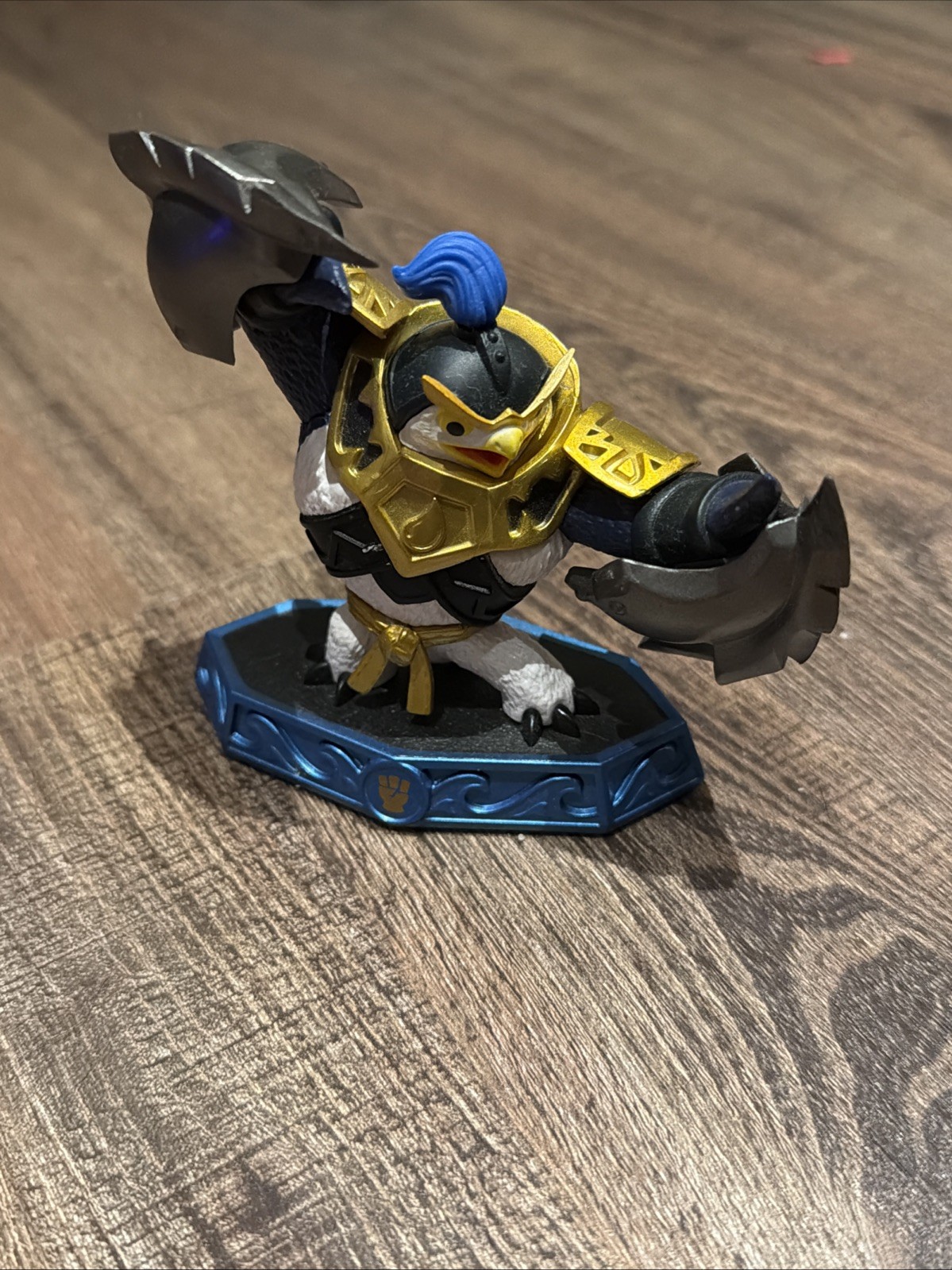 Activision Skylanders King Pen Character Figure Blue Gold Armor Decorative Base