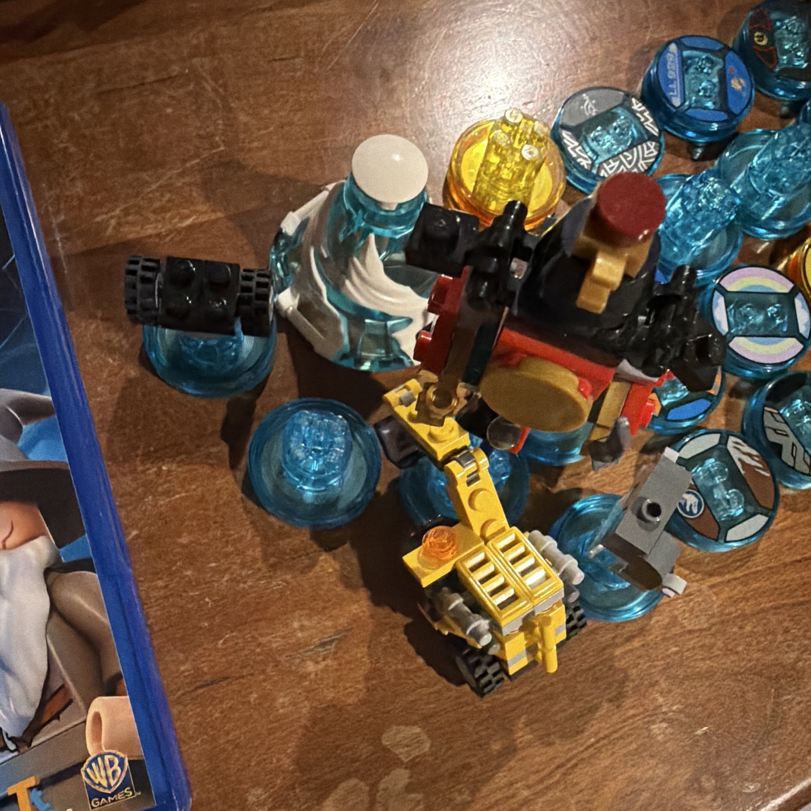 WB Games LEGO Dimensions (Sony PlayStation 4, PS4) E10+ w/ Portal, Tags, Manual