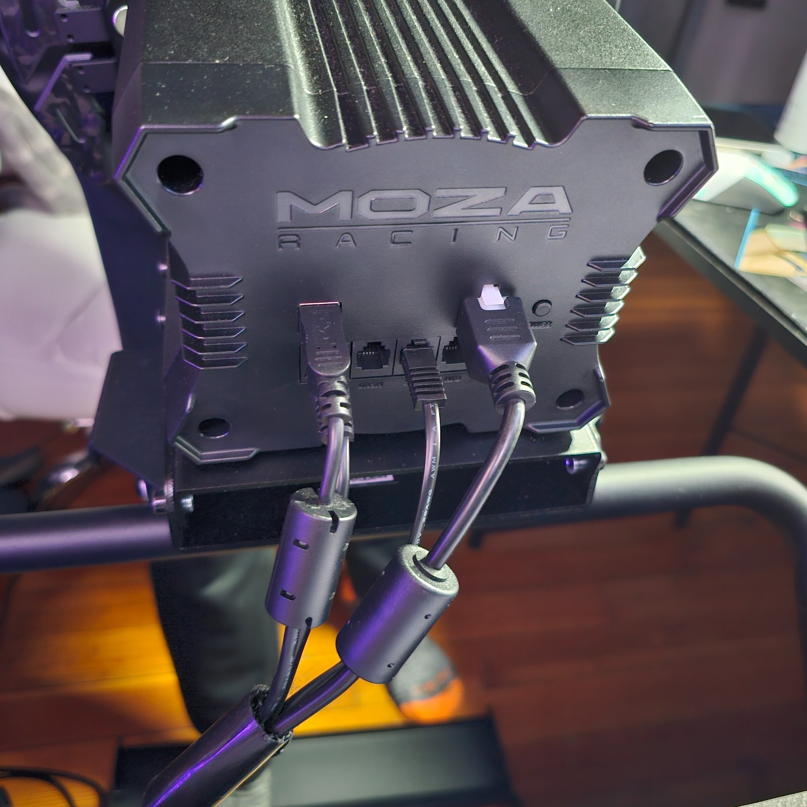 Moza Racing – R9 V3 Direct Drive + MOZA CS V2 + Desk Mount PXN Z9