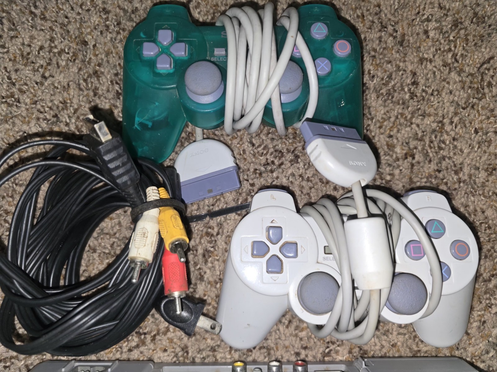 Sony PlayStation 1 Console + 2 Controllers & Cables & Coolboarders 3 Video Game