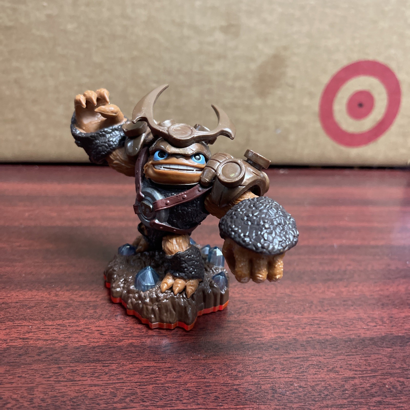 Skylanders Wallop Character Figure Spyro Series – Works, but missing hammer