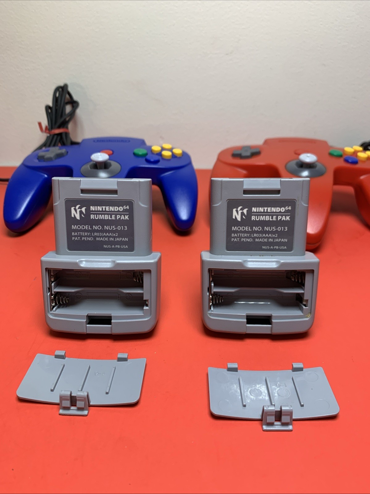 96 Nintendo 64 Console w/ 2 Controllers Red & Blue & 2 Rumble Pak Packs