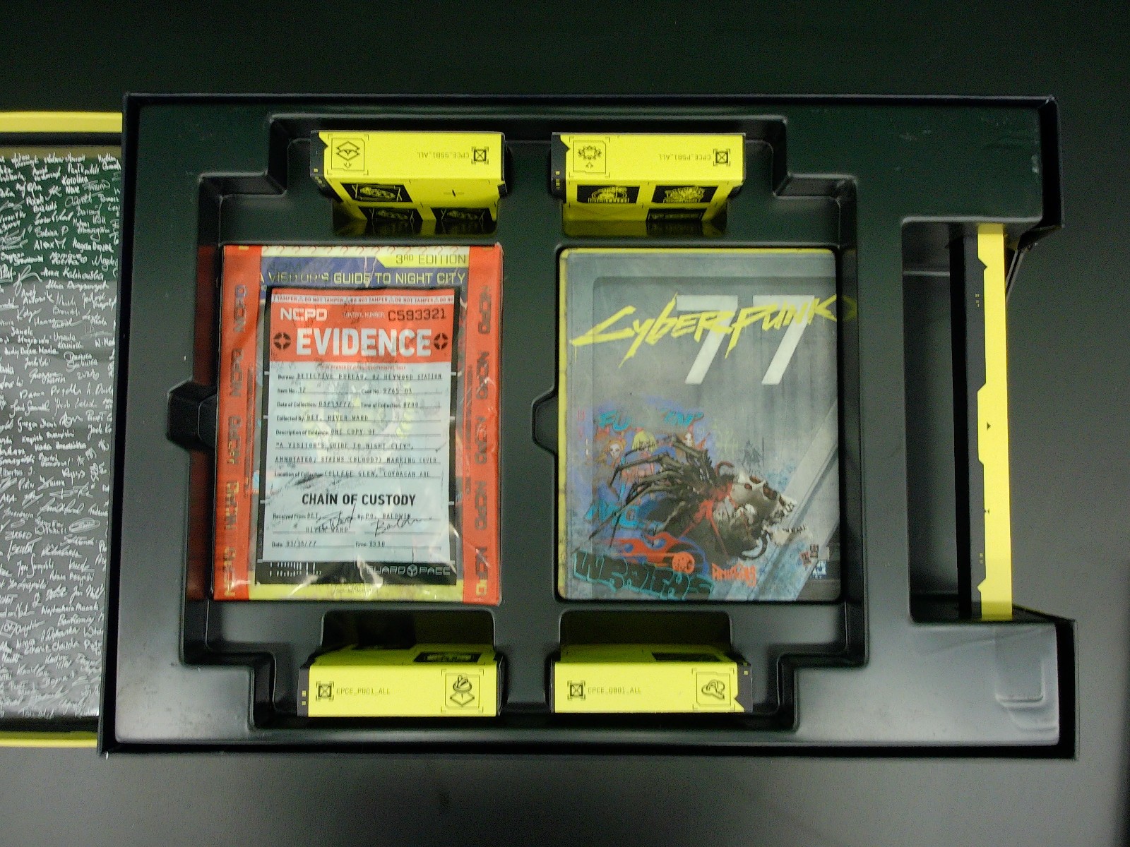 Cyberpunk 2077 Collector’s Edition PlayStation 4 PS4