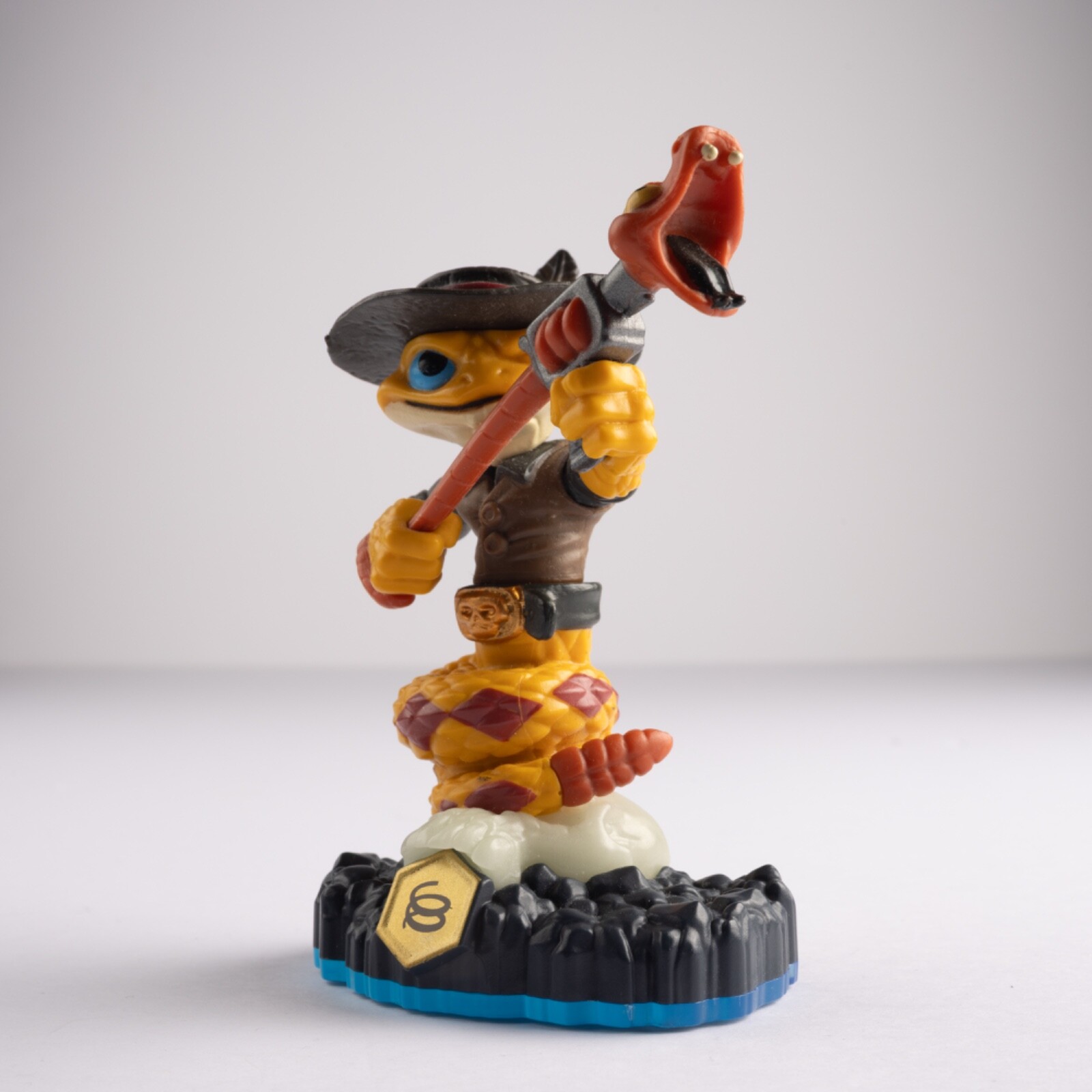 Skylanders Swap Force – Figures + Select Trading Cards/Stickers – Collection