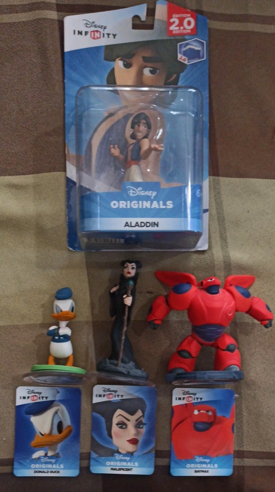 Disney Infinity 2.0 4 figures 1 Sealed 3 Loose Aladdin Donald Maleficent Baymax