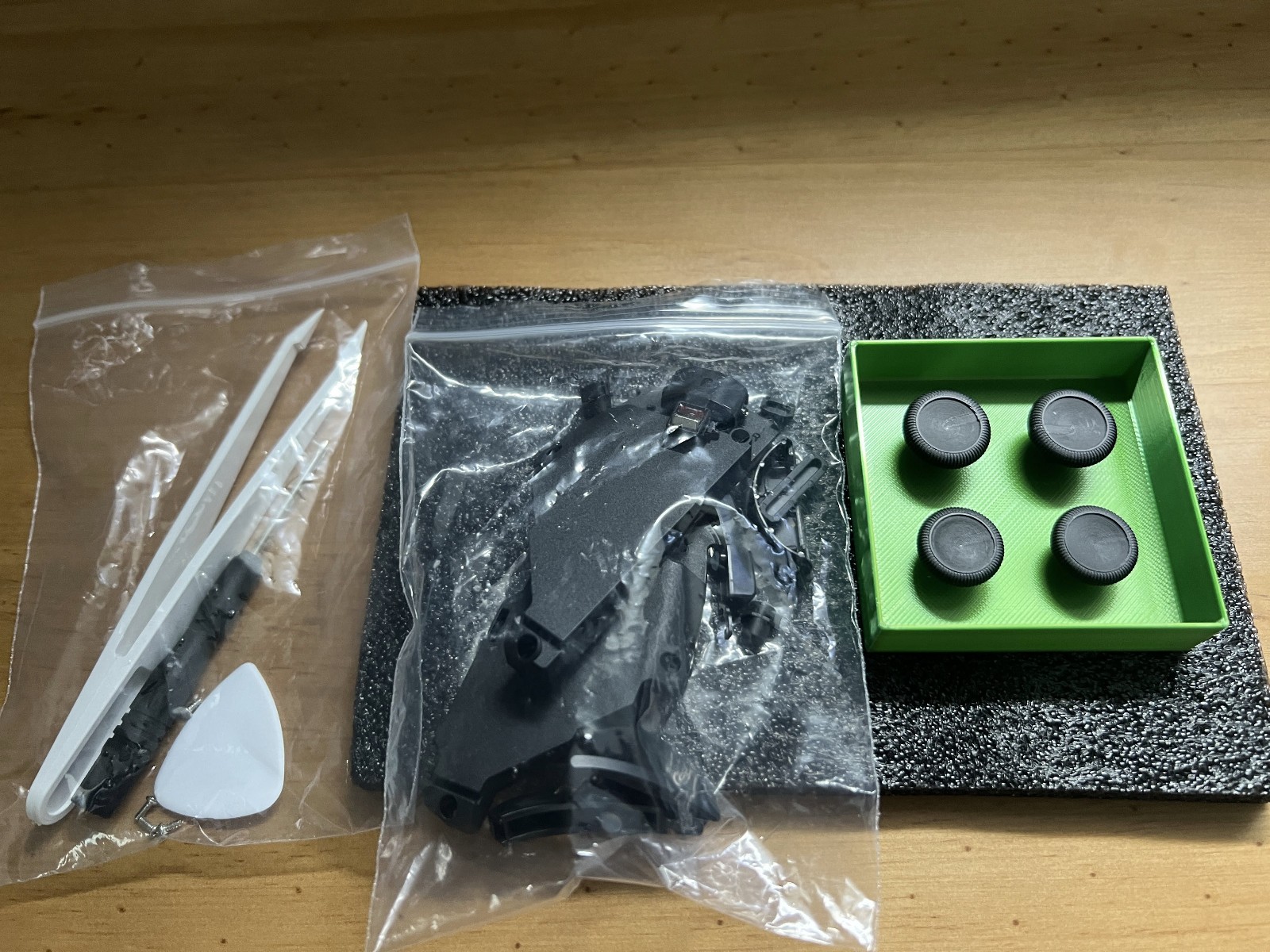 Retroid Pocket Mini V2 w/ Dual Screen Attachment + Mods, Extras, Accessories