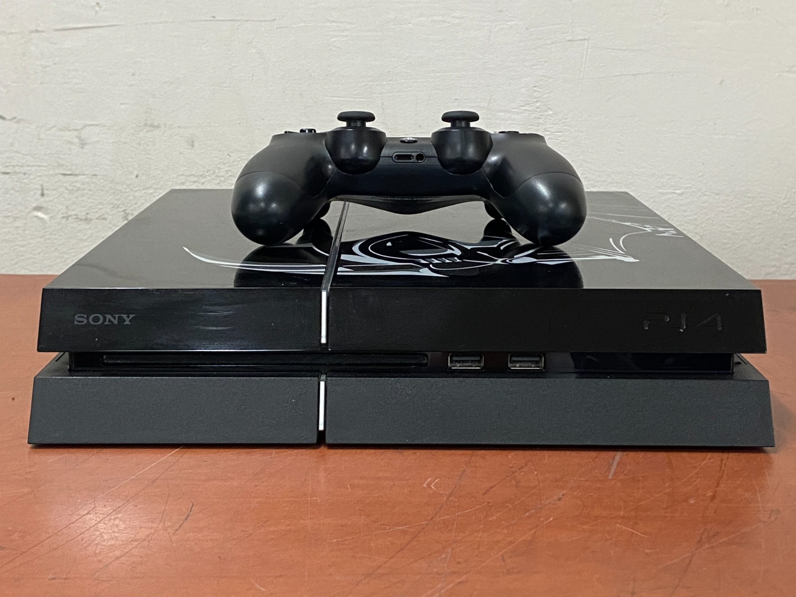 Sony PlayStation 4 PS4 500GB Darth Vader Edition Gaming Console CUH-1215A OO247