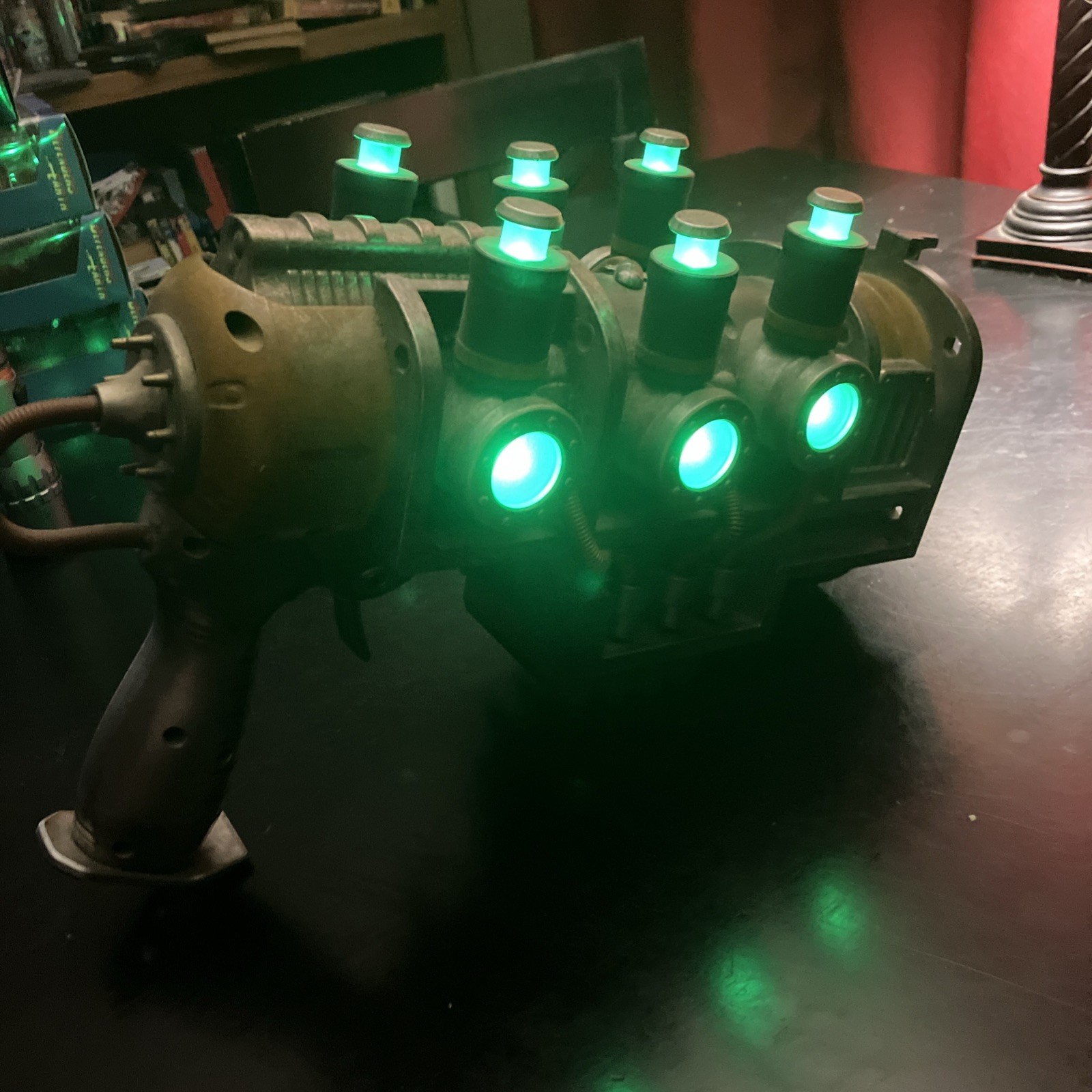 Fallout Plasma Pistol 1:1 Replica Life Size Cosplay – Chronicle Collectibles