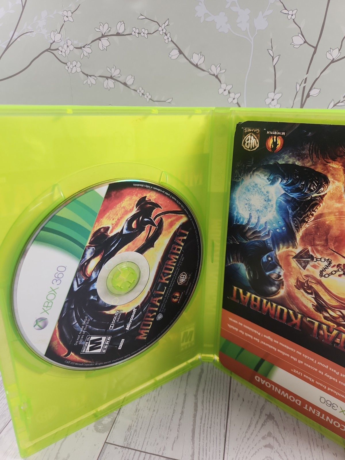 Mortal Kombat (Microsoft Xbox 360, 2011) CIB Tested Working