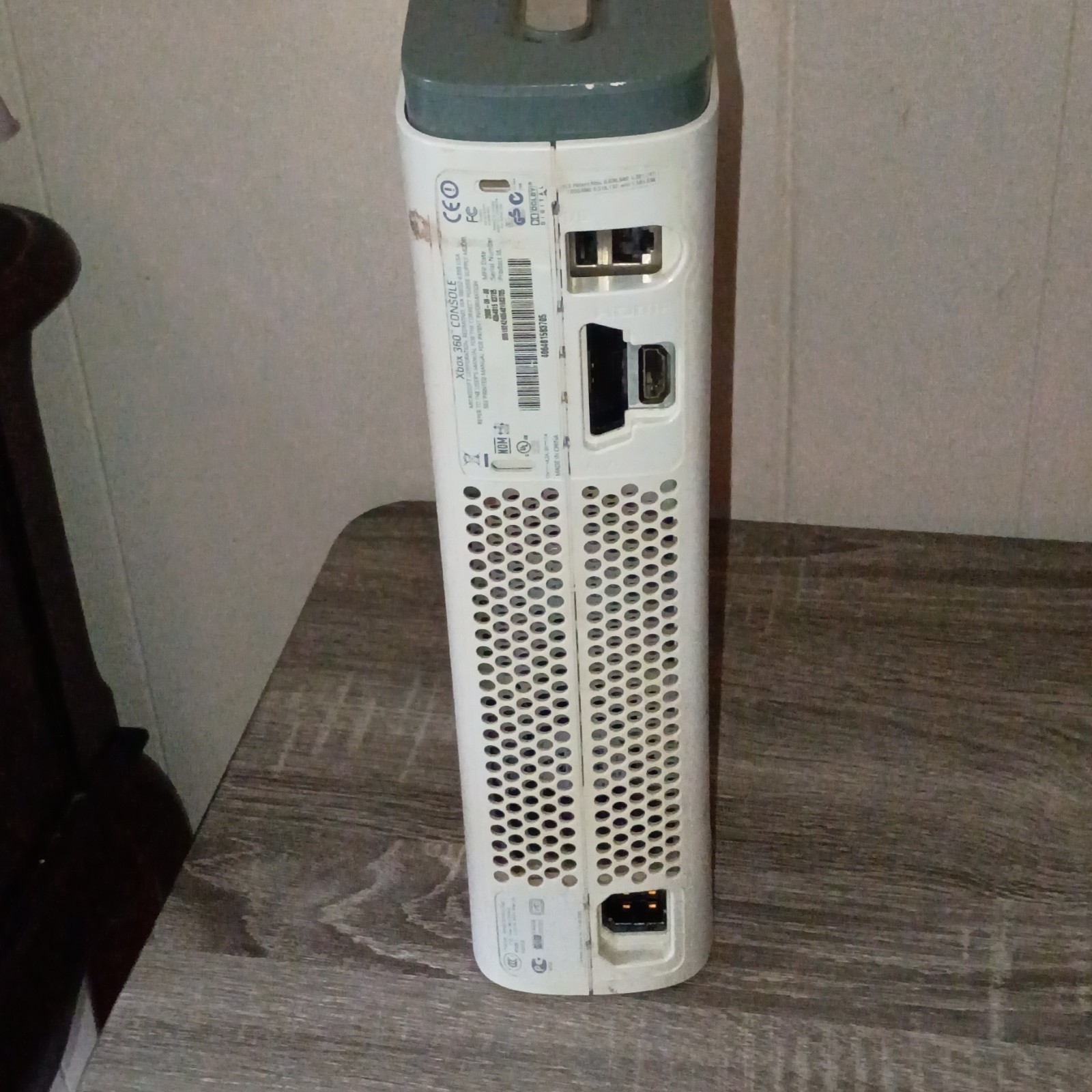 Microsoft Xbox 360 Home Console 60GB HDD HDMI USB-A NTSC 1080p White/Gray